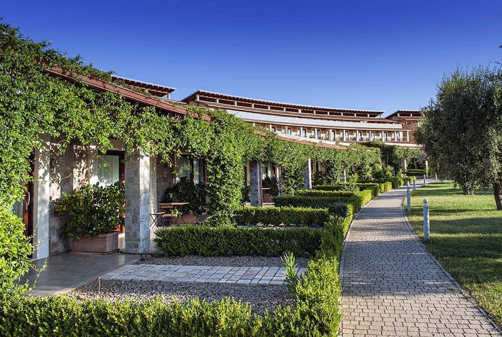 Eco Dei Siriti Resort 4*